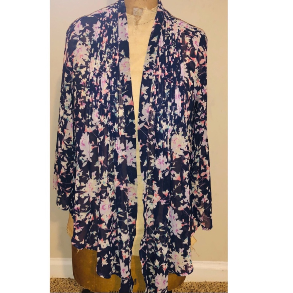 LC‎ Lauren Conrad | Waterfall Kimono | M